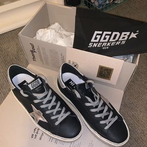 Authentic Golden Goose Hi Star Sneakers, size 39